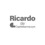 Perfil de Ricardo de Capitalizarme.com, diseño monocromático.